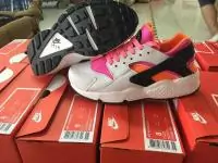 cheap femmes nike air huarache uk blanche top,wmns air huarache 137